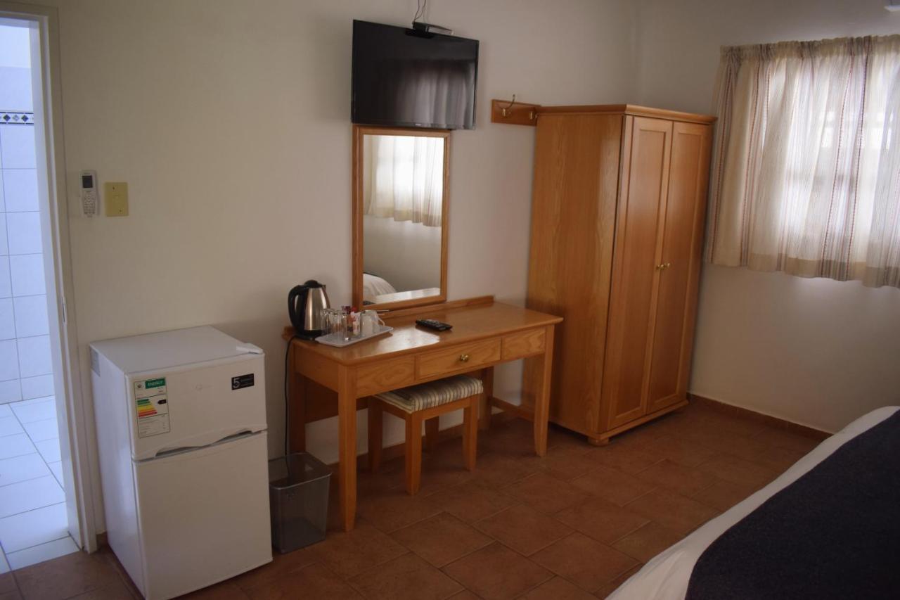 Central Hotel Omaruru Extérieur photo