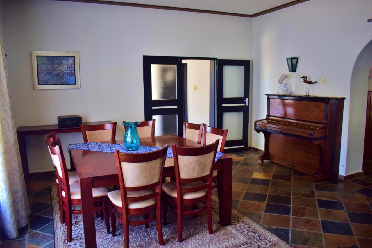 Central Hotel Omaruru Extérieur photo