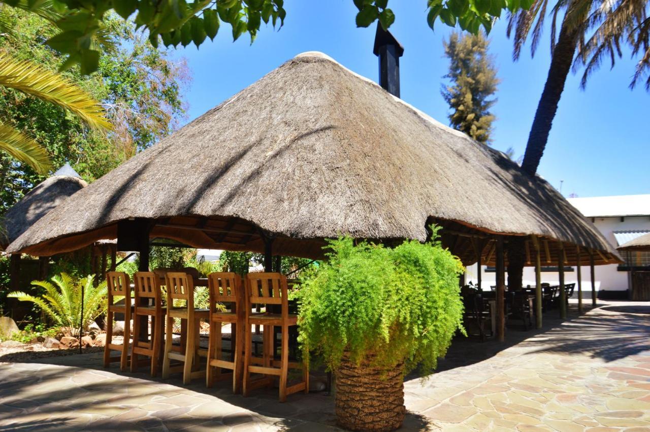 Central Hotel Omaruru Extérieur photo