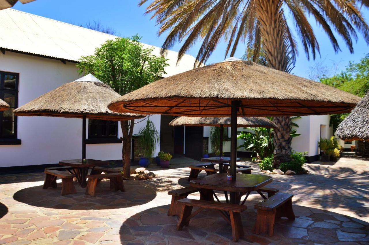 Central Hotel Omaruru Extérieur photo