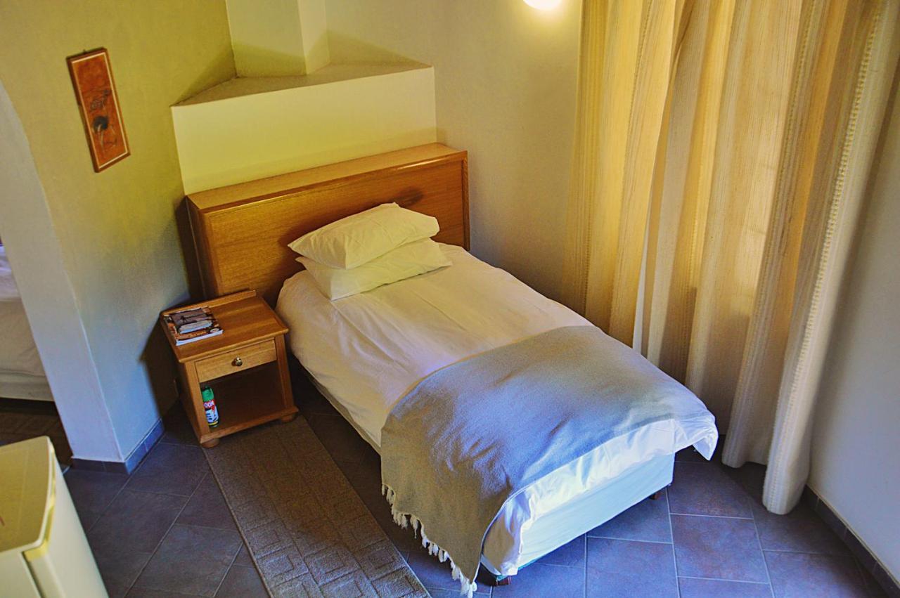 Central Hotel Omaruru Extérieur photo