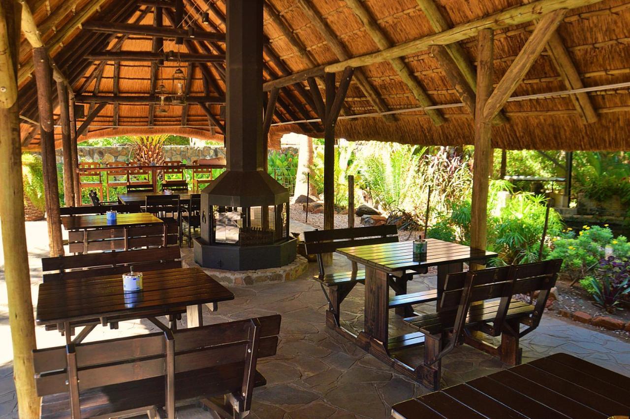 Central Hotel Omaruru Extérieur photo